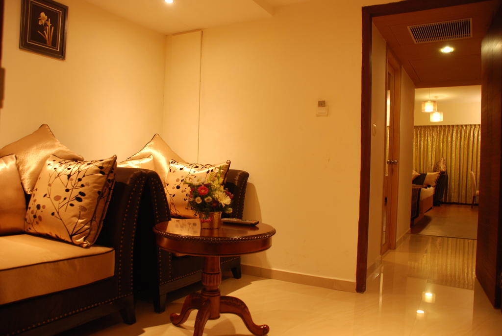 Pla Krishna Inn Tiruchirappalli Room photo